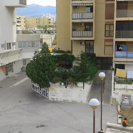 Town Apartament *
